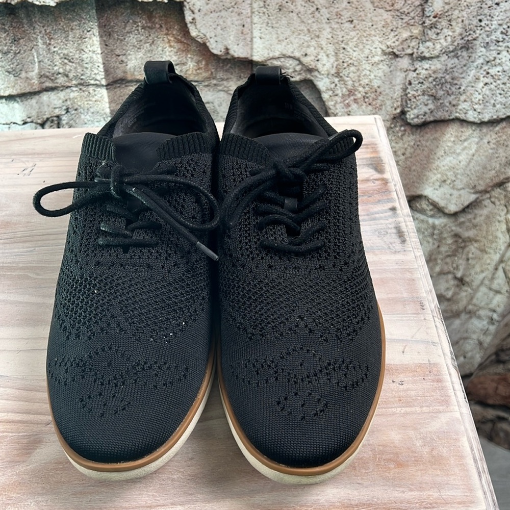 Eurosoft by Sofft Virida Knit Mesh Shoes
Sofft size 11  S9